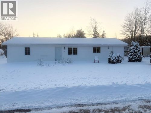485 Gray St, Miramichi, NB, E1V7S7 | Card Image
