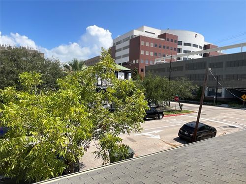 905 Post Office St, Galveston, TX, 77550-5596 | Card Image