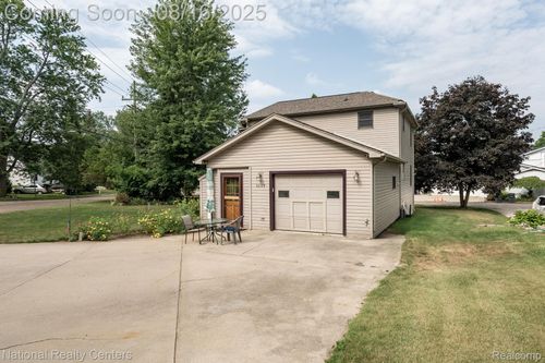 1117 S Long Lake Blvd, Lake Orion, MI, 48362-3648 | Card Image