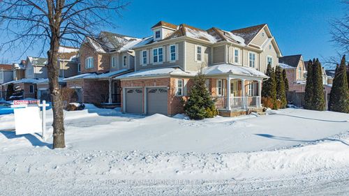 24 Juneau Cres, Whitby, ON, L1R3A3 | Card Image
