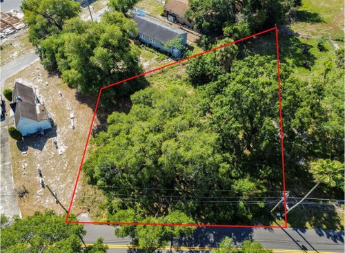 4623 E Lake Ave, TAMPA, FL, 33610-8056 | Card Image