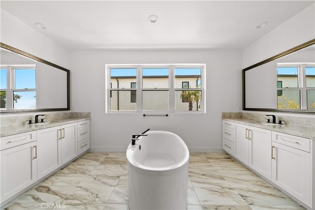 20414 W Marlow Ln, House other with 5 bedrooms, 6 bathrooms and 2 parking in Porter Ranch CA | Image 36