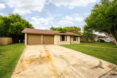 4305 Forest Green St, House other with 3 bedrooms, 2 bathrooms and null parking in San Antonio TX | Image 2