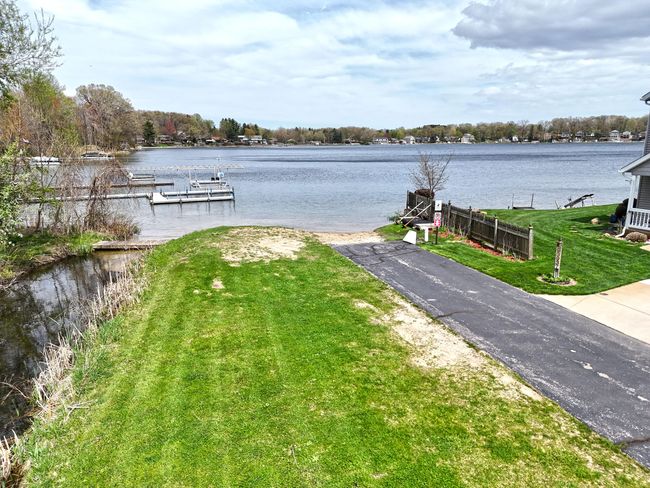 69369 Oak St, House other with 3 bedrooms, 2 bathrooms and null parking in Benton Harbor MI | Image 37