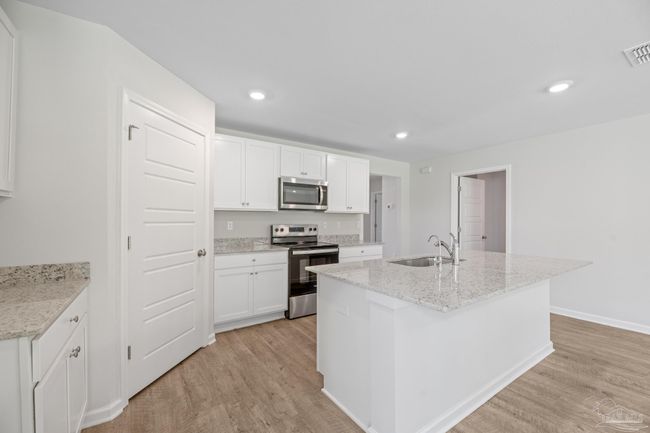 2778 Chevy Cir, House other with 3 bedrooms, 2 bathrooms and 2 parking in Pace FL | Image 9