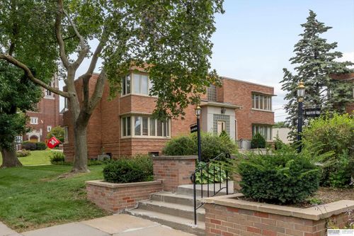 apt-10-5322 Corby St, Omaha, NE, 68104-4224 | Card Image