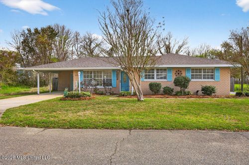 224 Saint Paul Ave, Pass Christian, MS, 39571-4439 | Card Image