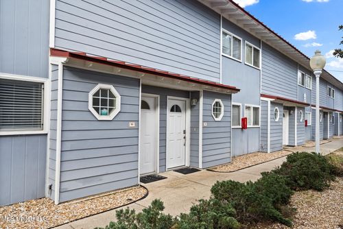 90-1664 Beach Blvd, Biloxi, MS, 39531-5361 | Card Image