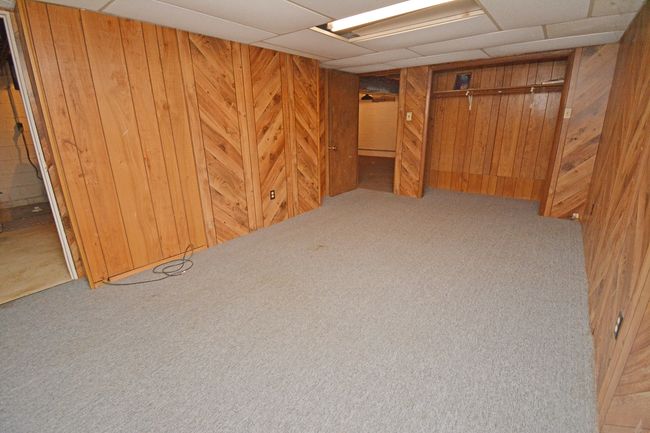 219 S Coolidge St, House other with 3 bedrooms, 2 bathrooms and 2 parking in Normal IL | Image 33