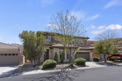 8715 Moreno Mountain Avenue, House other with 5 bedrooms, 3 bathrooms and null parking in Las Vegas NV | Image 3