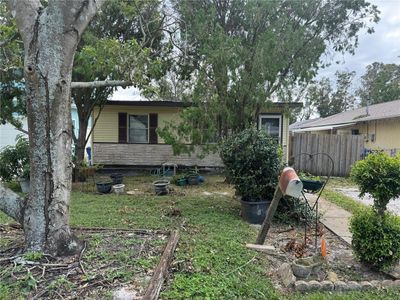 2942 24 Th Avenue N, House other with 2 bedrooms, 1 bathrooms and null parking in Saint Petersburg FL | Image 1