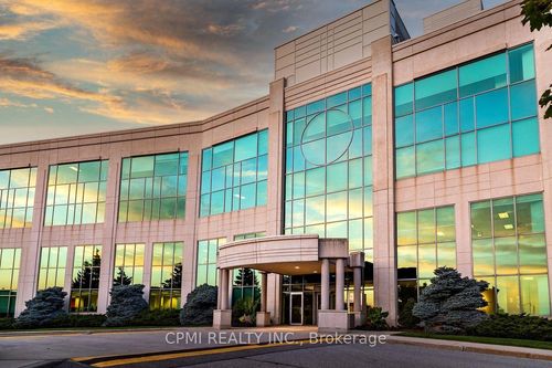 310-55 Standish Ave, Toronto, ON, M4W3B2 | Card Image