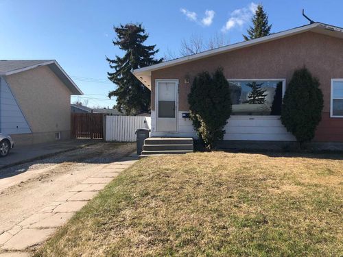 9343 112a Ave, Grande Prairie, AB, T8V1W2 | Card Image