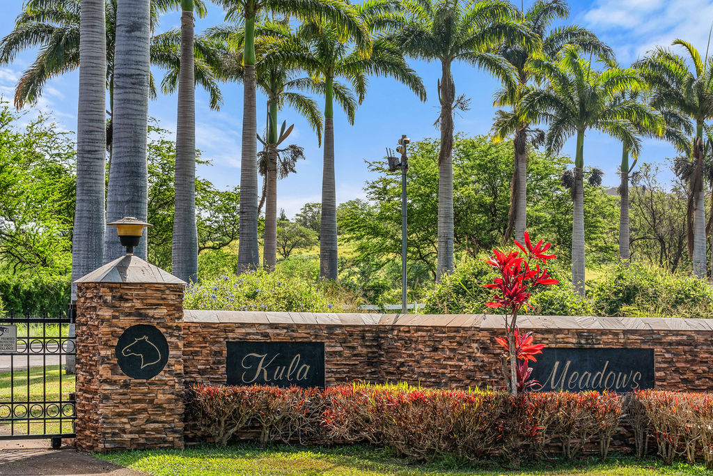 Land in Kula 3