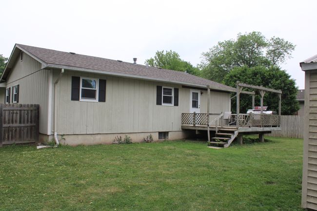 907 N Eddy St, House other with 3 bedrooms, 2 bathrooms and 6 parking in Sandwich IL | Image 40