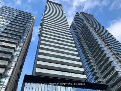 605-28 Wellesley St E, Toronto, ON, M4Y0C4 | Card Image