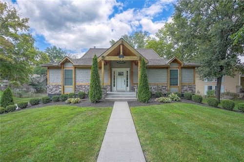 244 N Winnebago Dr, Lake Winnebago, MO, 64034-9319 | Card Image