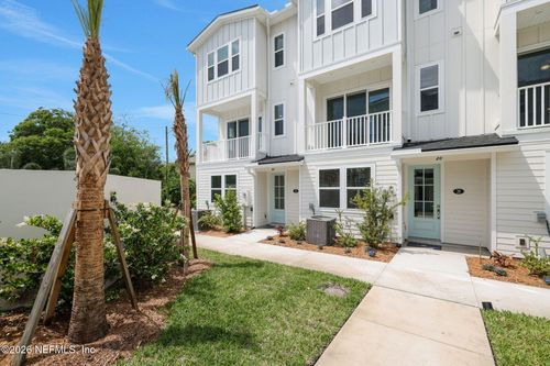 22 Beach Blvd, Jacksonville Beach, FL, 32250-6813 | Card Image