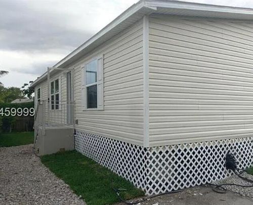 13560 Sw 7th Pl, Davie, FL, 33325-3720 | Card Image