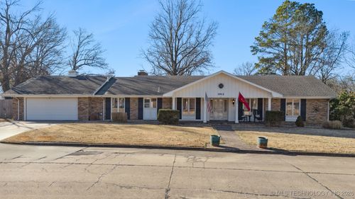1912 Brookfield Ter, Pryor, OK, 74361-8410 | Card Image