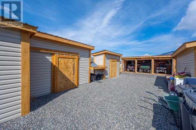 988 Collins Rd, House other with 6 bedrooms, 6 bathrooms and 4 parking in Cache Creek BC | Image 30