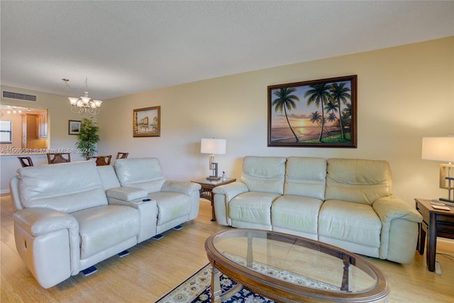 APT-305C - 300 N Highway A1a, Condo with 2 bedrooms, 2 bathrooms and null parking in Jupiter FL | Image 7