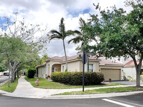 1901 Cedar Ct, Weston, FL, 33327-2365 | Card Image
