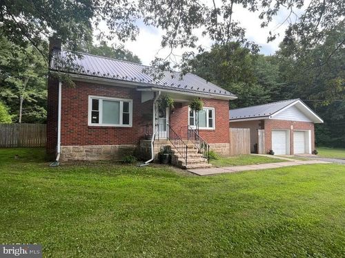 2037 Clearfield Valley Blvd, Dysart, PA, 16636-8907 | Card Image