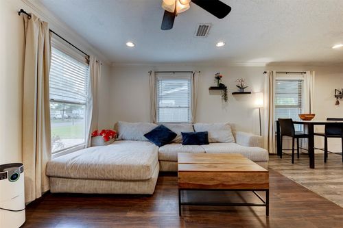 708 Gresham St, Baytown, TX, 77520-2304 | Card Image