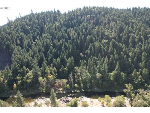 750 Ferguson Ln, Days Creek, OR, 97429-9714 | Card Image