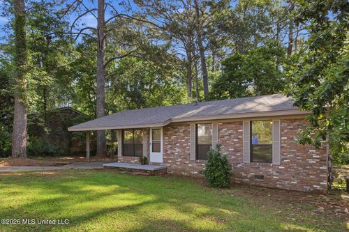 815 Mamie Dr, Mendenhall, MS, 39114-3244 | Card Image
