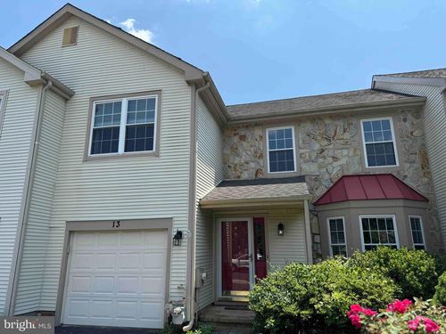 13 Magnolia Dr, NEWTOWN, PA, 18940-9236 | Card Image