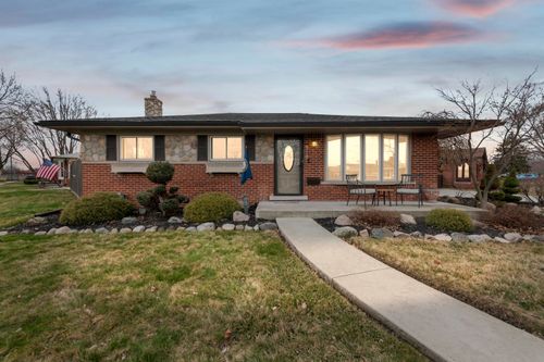 31819 Tanglewood Street, St Clair Shores, MI, 48082 | Card Image