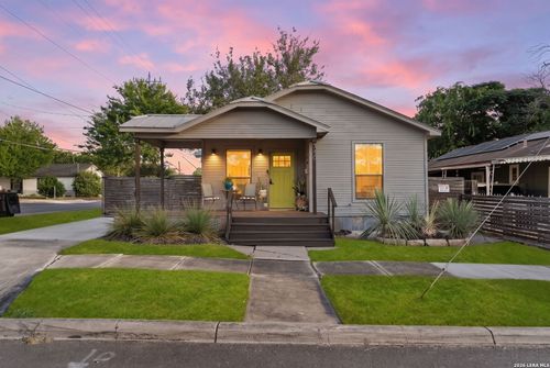 340 Utah St, San Antonio, TX, 78210-2056 | Card Image