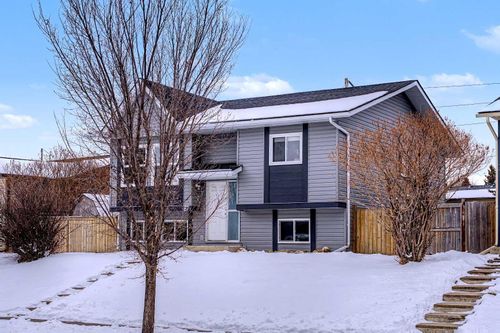 87 Bedford Dr Ne, Calgary, AB, T3K2N9 | Card Image