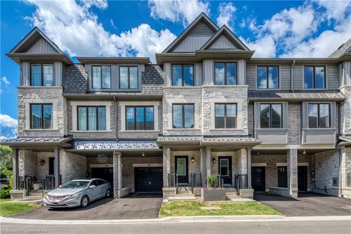 14 Folcroft St, Brampton, ON, L6Y6L3 | Card Image