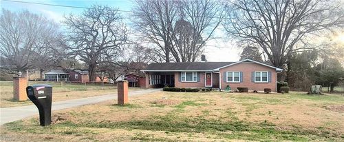 125 Emsley Street, Winston Salem, NC, 27103 | Card Image