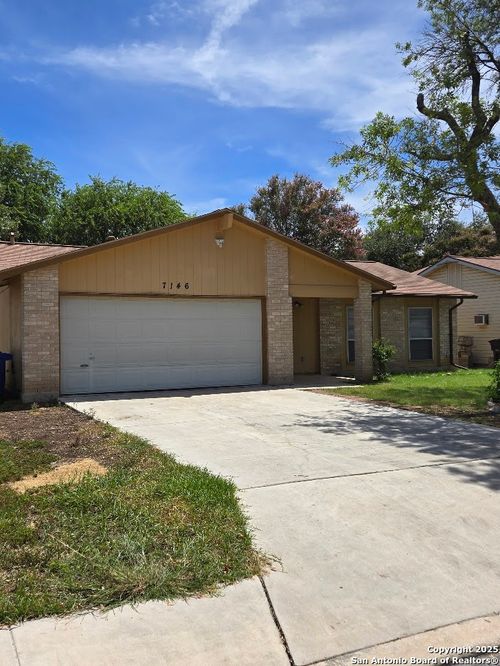 7146 Spring Grove St, San Antonio, TX, 78249-2634 | Card Image