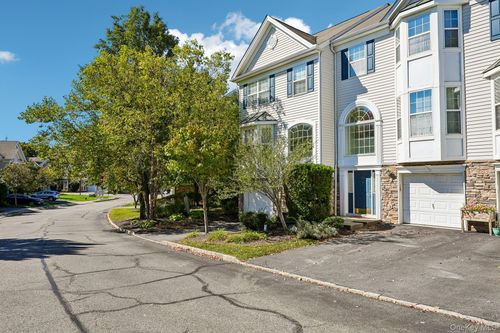 109 Barr Ln, Monroe, NY, 10950-4941 | Card Image