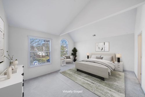 11 Cranberry Cir, Medford, NY, 11763-1569 | Card Image