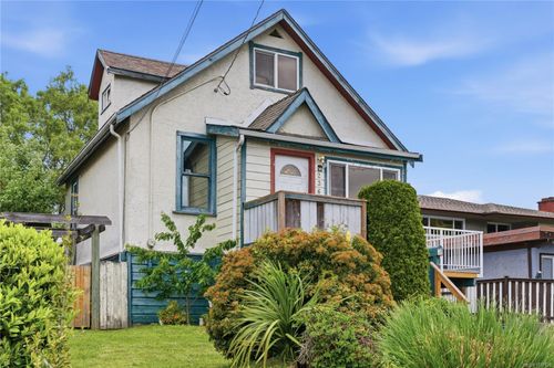 236 Crease Ave, Victoria, BC, V8Z1S9 | Card Image