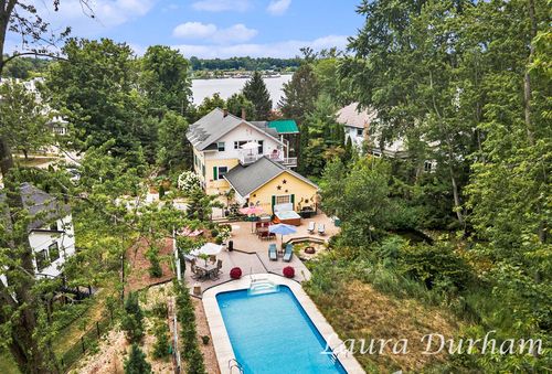 790 Lake St, Saugatuck, MI, 49453-9435 | Card Image