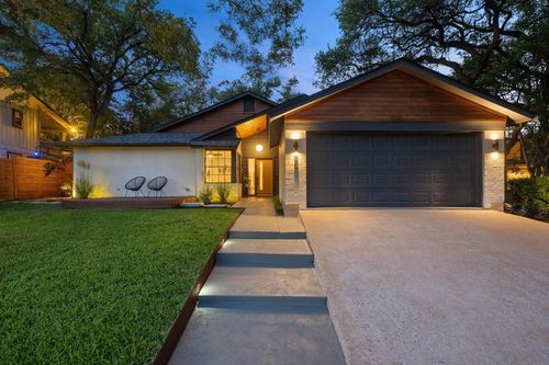 2904 Norfolk Dr, Austin, TX, 78745-6863 | Card Image