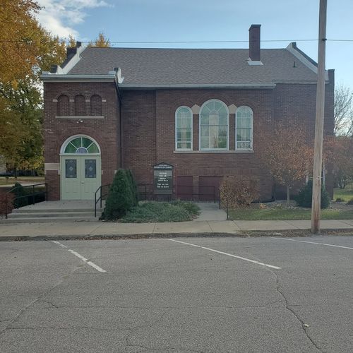 190 E Grove St, Sheldon, IL, 60966-8266 | Card Image