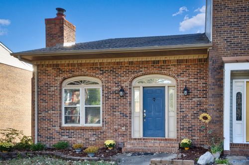 6655 Steeplechase Dr Nw, Huntsville, AL, 35806-2058 | Card Image