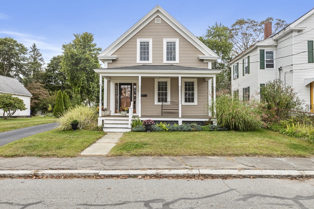 Maple St, Taunton, MA 02780