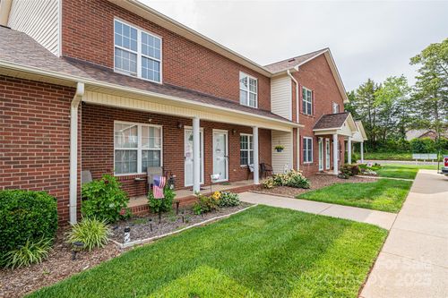 apt-o3-102 Brandywine Dr Ne, Conover, NC, 28613-1803 | Card Image