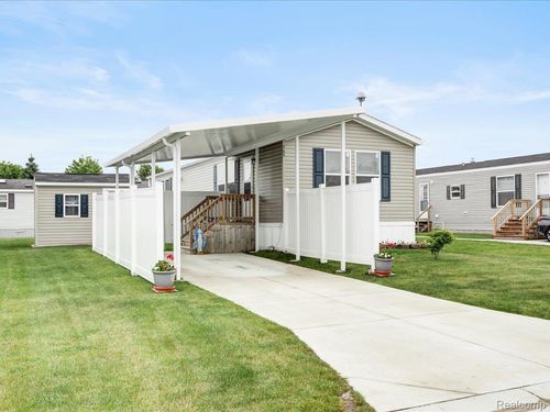 265 Westbrook Ct, Port Huron, MI, 48060-4981 | Card Image