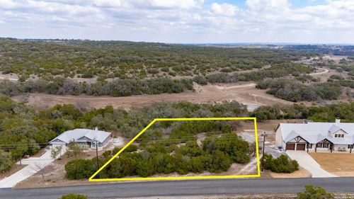 486 Thoroughbred Ln, Spring Branch, TX, 78070-3765 | Card Image