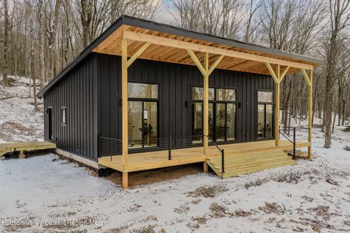 84 Skyline Dr, Woodbourne, NY, 12788-5801 | Card Image